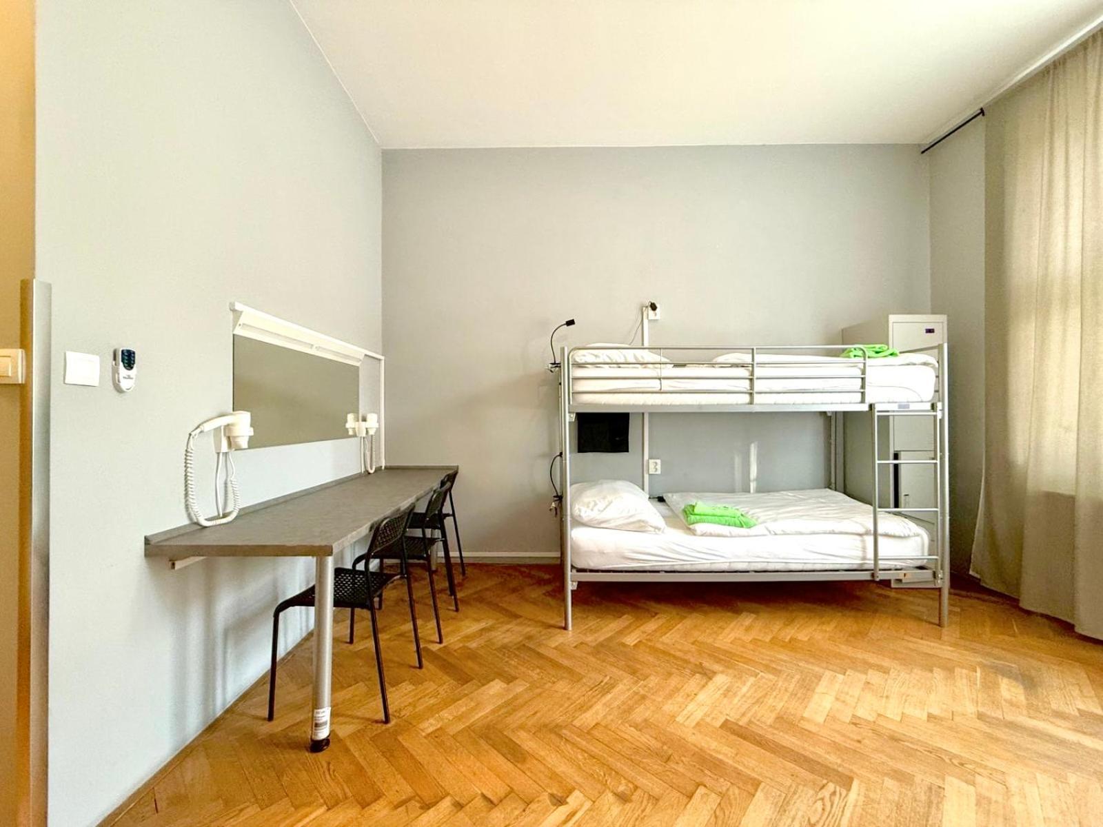 Globe Hostel Prague Adults Only Exterior photo